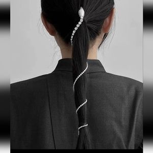 Rhinestone Snake Hair Clip
